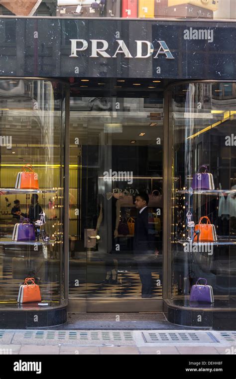 prada new bond street opening hours